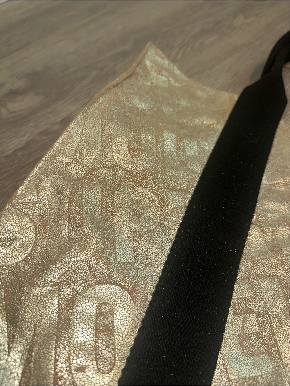 Victorias Secret Super Model Gold Metallic Tote Bag With Black Straps - Picture 2 of 8
